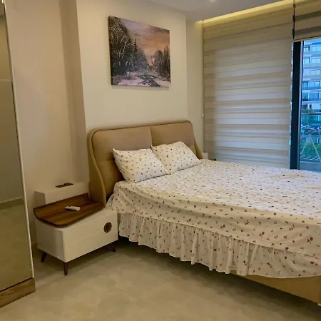 Flat On The First Line With Sea View In Konak Tower شقة ألانيا